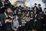 כ"ק אדמו"ר מצאנז שליט"א ביים ציון הרשב"י לכבוד די אפשערן פון א אור אייניקל