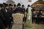 כ"ק אדמו"ר מצאנז שליט"א ביים ציון הרשב"י לכבוד די אפשערן פון א אור אייניקל