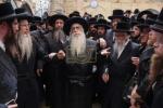 כ"ק אדמו"ר מצאנז שליט"א ביים ציון הרשב"י לכבוד די אפשערן פון א אור אייניקל