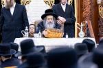 Main image for  עריכת שלחן הטהור ליל ל"ג בעומר חצר הקודש סאטמאר מאנסי