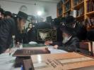 כ"ק אדמו"ר מדושינסקיא שליט"א באזוכט ביי כ"ק גאב"ד מאקאווא שליט"א 