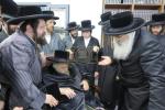 האדמו"ר מתולדות אברהם יצחק שליט"א ביי ביקור גומלין ביי כ"ק אדמו"ר מדושינסקיא שליט"א אין הר יונה