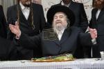  הרה"ק רבי יעקב מאיר שעכטער שליט"א ביי סיום ששה סדרי משנה שנלמד בשיעור ע"י בנו הרב נתן יצחק שליט"א אין כולל שומרי החומות בבתי אונגרין