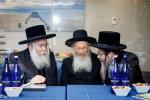 גאר א היסטארישע זיצונג איז נעכטן פארגעקומען אין שטאט מאנהעטן, לטובת די טעג ארגאנעזאציע 