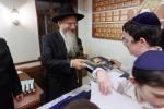 די רוסישע רבנים האבן זיך צוזאמגענומען אין סיביר