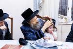 שמחת האפשערן און א"ב לערנען פאר אור אייניקל פון כ"ק אדמו"ר מבאבוב -45 שליט"א‎