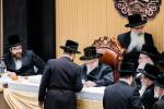 מעמד 'והראנו בבנינים' להתייסדות קרית הישיבה סקווירא צוזאמען מיט עריכת השולחן לכבוד די יארצייט פון הרה"ק די מגיד פון טשערנאביל זי"ע