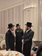 רבנים און אישי ציבור באטייליגן זיך ביי די בר מצווה פון א זוהן פונעם פייער קאמישינער ר' יעקב פליגמאן הי"ו