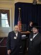 היימישע עסקנים אין ווייסן הויז באטייליגן זיך ביי א מיטינג מיט טראמפ אדמיניסטראציע באאמטע