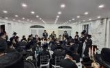 מסיבת "הבונים – להעמיד" אין בארא פארק לטובת הבנין הגדול והקדוש ראחמיסטריווקא אוקוויין‎ 