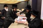 הערליכע מעמד פאר די גבאי קודש פון מפעל צדקה וחסד מאמר מרדכי דחסידי סקווירא בראשות הרה"צ רבי יצחק שליט"א