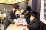 הערליכע מעמד פאר די גבאי קודש פון מפעל צדקה וחסד מאמר מרדכי דחסידי סקווירא בראשות הרה"צ רבי יצחק שליט"א