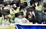 שמחת החתונה פון נכד כ"ק אדמו"ר מתולדות אברהם יצחק שליט"א 