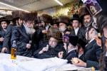 פולע בילדער און ווידיאוס פון די הכנסת ספר תורה אין בעלזא ערב יו"ט