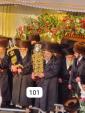 פולע בילדער און ווידיאוס פון די הכנסת ספר תורה אין בעלזא ערב יו"ט