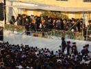 פולע בילדער און ווידיאוס פון די הכנסת ספר תורה אין בעלזא ערב יו"ט