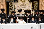 פולע בילדער פון נעילת החג ביי כ"ק אדמו"ר מוויזניץ שליט"א 