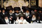 פולע בילדער פון נעילת החג ביי כ"ק אדמו"ר מוויזניץ שליט"א 
