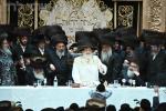 פולע בילדער פון נעילת החג ביי כ"ק אדמו"ר מוויזניץ שליט"א 
