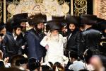פולע בילדער פון נעילת החג ביי כ"ק אדמו"ר מוויזניץ שליט"א 