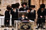 פולע בילדער פון נעילת החג ביי כ"ק אדמו"ר מוויזניץ שליט"א 