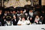 פולע בילדער פון נעילת החג ביי כ"ק אדמו"ר מוויזניץ שליט"א 