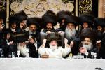 פולע בילדער פון נעילת החג ביי כ"ק אדמו"ר מוויזניץ שליט"א 