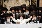 פולע בילדער פון נעילת החג ביי כ"ק אדמו"ר מוויזניץ שליט"א 
