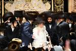 פולע בילדער פון נעילת החג ביי כ"ק אדמו"ר מוויזניץ שליט"א 