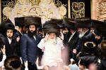 פולע בילדער פון נעילת החג ביי כ"ק אדמו"ר מוויזניץ שליט"א 