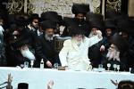 פולע בילדער פון נעילת החג ביי כ"ק אדמו"ר מוויזניץ שליט"א 