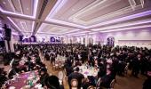 הונדערטער אידן ביים דינער 'אור המאיר' אין בארא פארק פאר כולל חיבת ירושלים 
