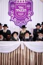 הונדערטער אידן ביים דינער 'אור המאיר' אין בארא פארק פאר כולל חיבת ירושלים 