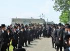 כ"ק אדמו"ר מסאטמאר שליט"א ביים ציון הקדוש פון כ"ק אדמורים מסאטמאר שליט"א לקראת די חתונה פון אן אייניקל 