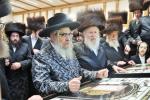 כ"ק אדמו"ר מסאטמאר שליט"א ביים מסיבת לחיים נאכן הכנס"ת אריינגעגעבן דורך הרה"ח ר' מאיר ווערטהיימער הי"ו אין המספיק רעזארט אין סאליוואן קאנטי.