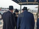 עסקנים ווארטן אפ ראש הישיבה הגאון רבי משה הלל הירש שליט"א  אויפן וועג צו דיטרויט מישיגען