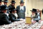 הרה"ג ר' חיים היימליך שליט"א - ראש הדיינים דקהל מחזיקי הדת מאנטשעסטער אויף א באזוך ביי כ"ק אדמו"ר מסאטמאר שליט"א בשעת די זמני כניסה