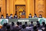 חסידי סקווירא באגריסן פריידיג די רעוואלוציע שפארזאמע חתונה תקנות פראקלאמירט ביי א אסיפה "שמחה בשלמות"