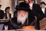 בילדער פון דעם היסטארישן בר מצוה פאר 56 יתומים צוגעשטעלט דורך די "זה לזה" ארגענעזאציע