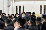 חומש סעודה אין תלמוד תורה באבוב לינדן בראשות כ"ק אדמו"ר מבאבוב שליט"א 