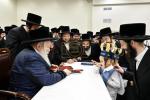 חומש סעודה אין תלמוד תורה באבוב לינדן בראשות כ"ק אדמו"ר מבאבוב שליט"א 