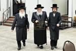 חומש סעודה אין תלמוד תורה באבוב לינדן בראשות כ"ק אדמו"ר מבאבוב שליט"א 