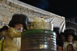 מעמד ההדלקה בחצר הקודש לעלוב אין מוצאי שבת בהעלותך ביי ציון הרשבי