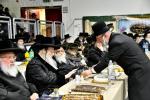 חומש סעודה אין תלמוד תורה תפארת בנים מונקאטש בני ברק בראשות די זיידעס אדמו"רים שליט"א 