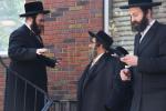 היסטאָרישער געמיינזאַמער אסיפת גדולי תורה וההוראה פון שרי התורה גדולי הרבנים והמורים שליט"א דייני הקהילות רועי עדת ישורון מברר צו זיין דעת תורה הברורה להמצפים לזרע של קיימא