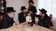 הגה"צ אב"ד צאנז ארה"ב שליט"א בן כ"ק אדמו"ר מצאנז שליט"א באזוכט אין ת"ת צאנז מאנסי און אין בית המדרש אין לעיקוואד וואס מען ארבעט צו איבערבויען.