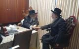 כ"ק אדמו"ר מקארלין סטאלין שליט"א באזוכט ביי כ"ק אדמו"ר מקאפישניץ שליט"א