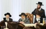 כ"ק אדמו"ר מסאטמאר שליט"א ביי מסיבת לחיים נאכן הכנס"ת אריינגעגעבן דורך הרה"ח ר' מאיר ווערטהיימער הי"ו אין המספיק רעזארט אין סאליוואן קאנטי.