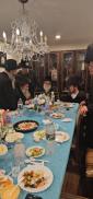 כ"ק אדמו"ר מראחמסטריווקא שליט"א פון לעיקוואוד באטייליגט זיך אין די שבע ברכות פאר די טאכטער ​​פון רבי שמעון גרינוואלד, וועלכער האט געדינט אלס דער געטרייער גבאי פונעם ראחמסטריווקא רבי ז"ל.