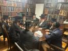 ספרינג וועלי מעיאר קאנדידאט שענלעי ווייטאל, וויצע קאנדידאט ר' יוסף גראס, און טראסטי קאנדידאט ר' יעקב יוסף קויפמאן טרעפן זיך מיט רבנים פאר די 24'סטער יוני וואלן